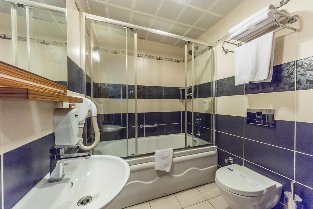 Duzce Hotel Almina Park מראה חיצוני תמונה